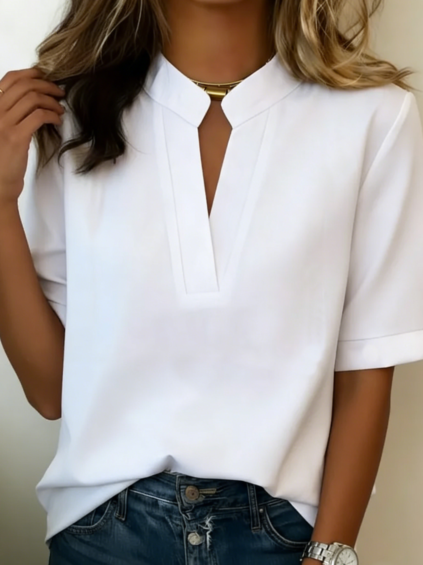 Aurora — Blusa Elegante con Cuello Refinado
