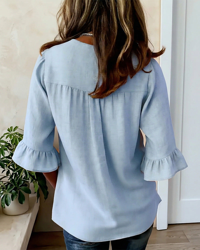 Sophia - Blusa Lisa de Algodón-Lino con Botones de Madera y Volantes